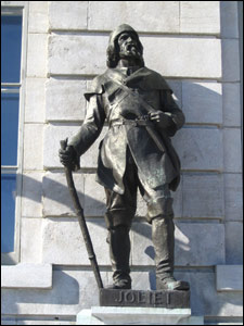 Monument de Louis Jolliet devant le Parlement du Qubec